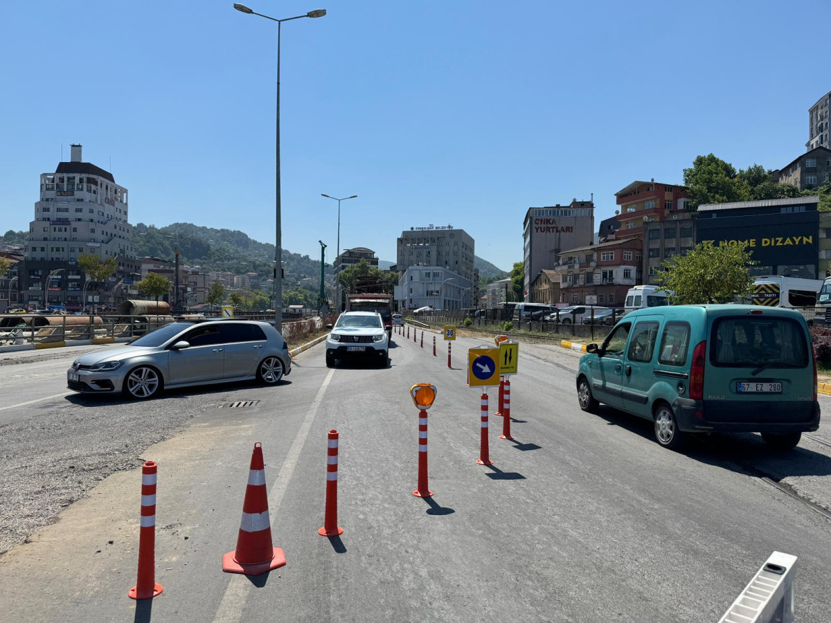 Zonguldak Çevre Yolu Tek Şeride Düşürüldü: Trafik Çileye Döndü! 
