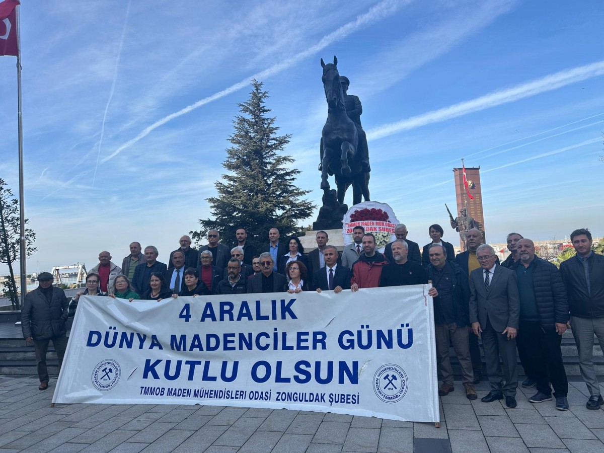 Zonguldak’ta Madenciler Günü için çelenk sunma töreni yapıldı